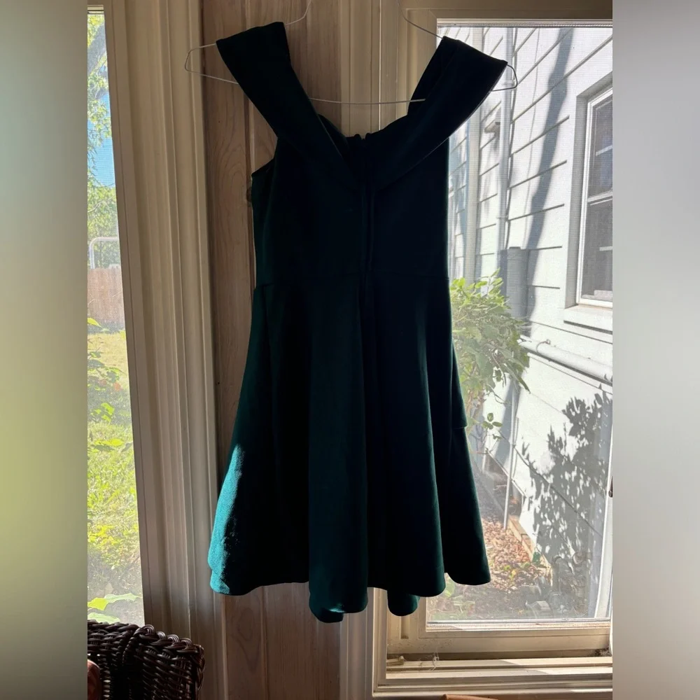 Speechless Short Green Formal Dress - Picture 2 of 5